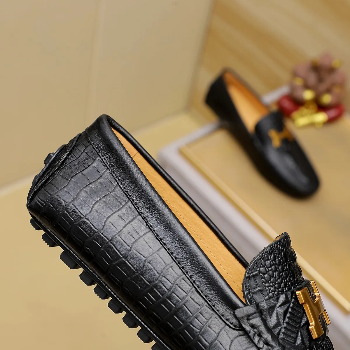 Men's shoes 💰380 🕷🕷【HERMES】The same style as Hermès counters🇨🇳Classic slip-on shoes 1:1 mold opening💯Original quality🍓Using imported first-layer cowhide🍅Pigskin lining🌶🌶Super high-end men's leather shoes🇨🇳Solid and stable Very special🍇color, optional! Code number 38-45……